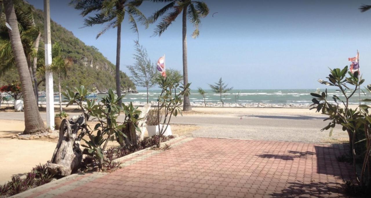 The Beach Boutique Resort Ban Pak Nam Pran Exterior photo