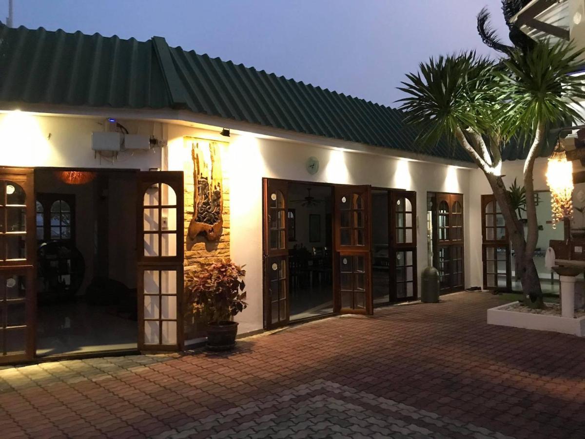 The Beach Boutique Resort Ban Pak Nam Pran Exterior photo