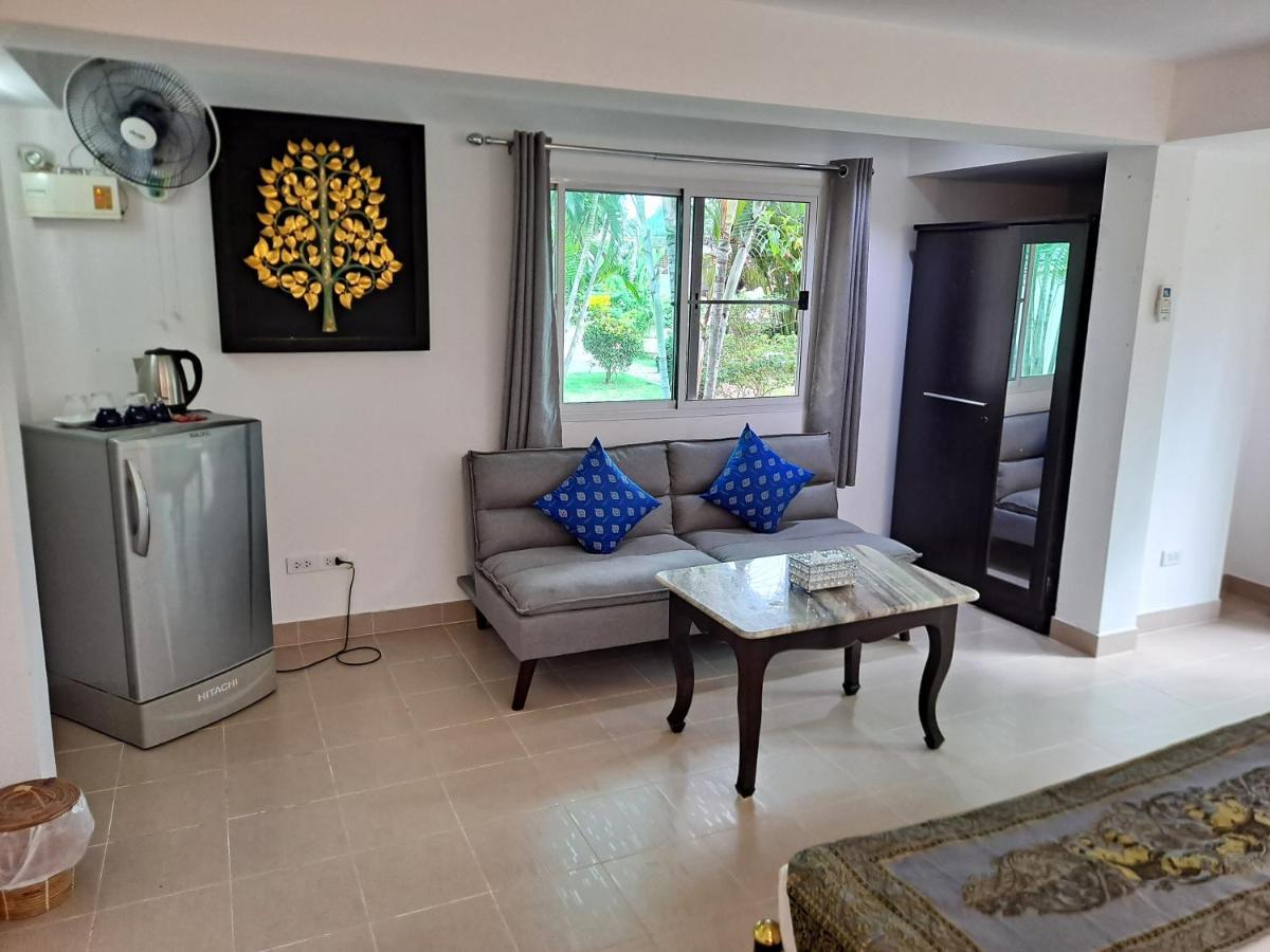 The Beach Boutique Resort Ban Pak Nam Pran Exterior photo