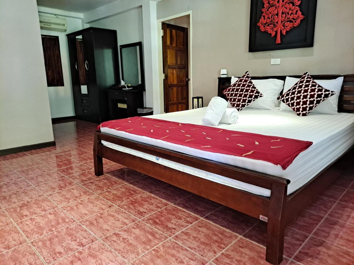 The Beach Boutique Resort Ban Pak Nam Pran Exterior photo