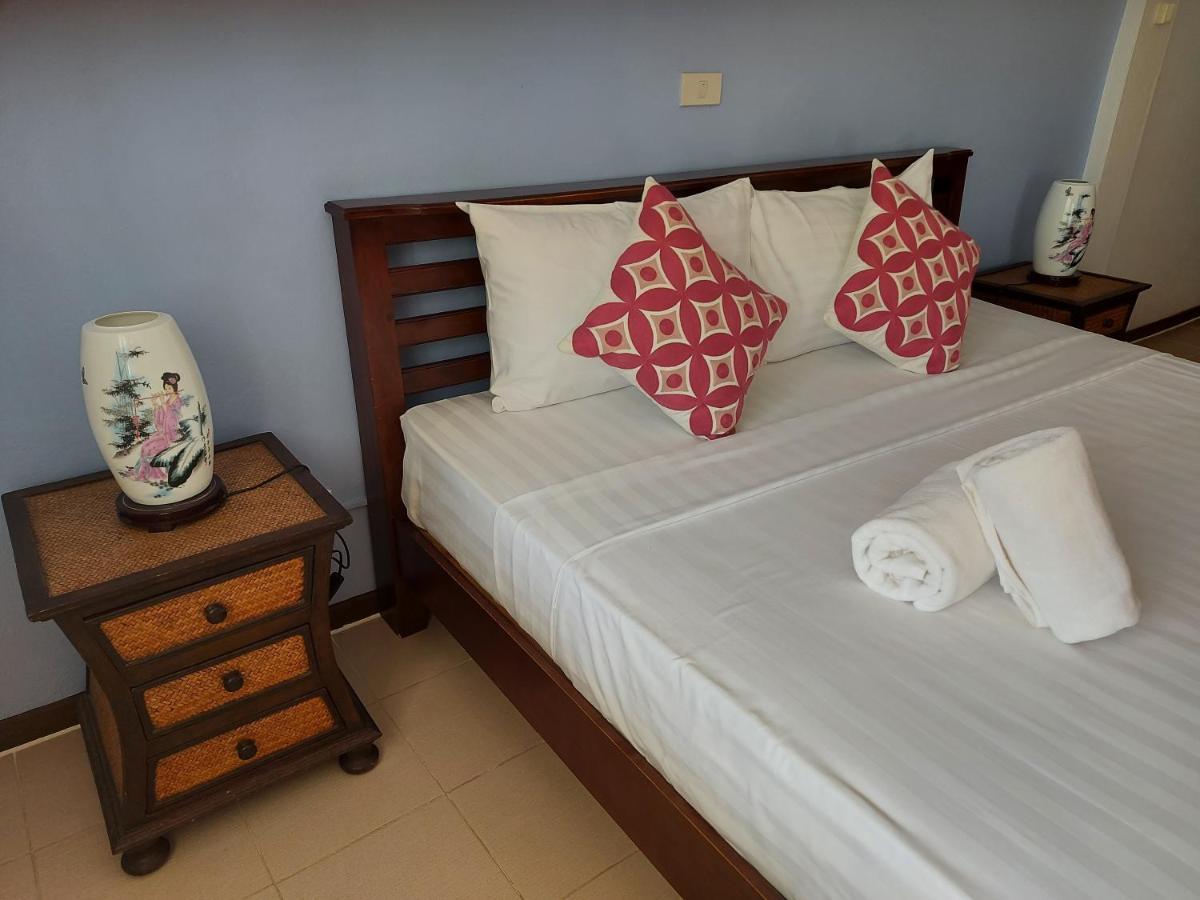 The Beach Boutique Resort Ban Pak Nam Pran Exterior photo